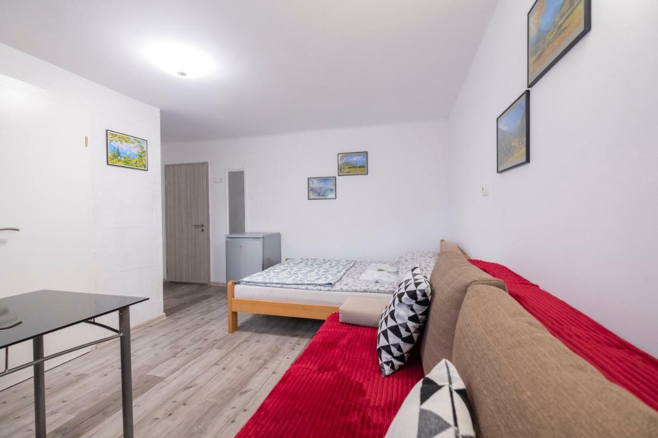 Newly Renovated Studio With Air Conditioner & Free Parking Ljubljana Exteriör bild